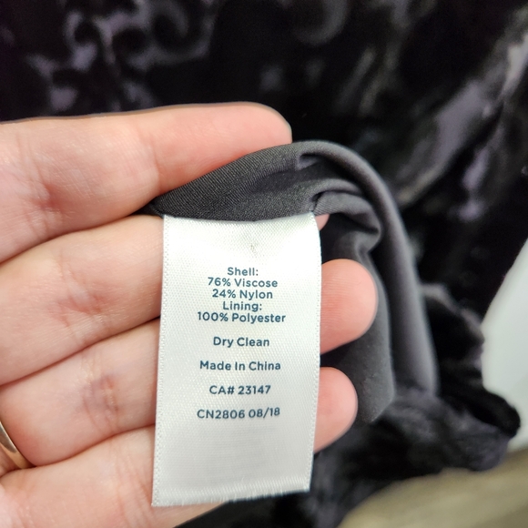 RSVP By Talbots Black Floral Velvet Burnout Top Size Large - Picture 9 of 11